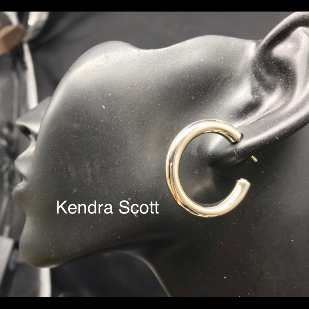 Kendra Scott Colette Hoop earrings in gold
